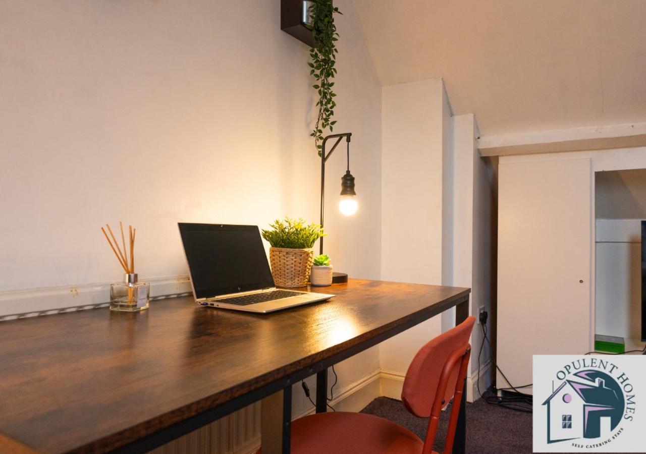 Villa Contractors Pad - 4 Bed Town House - Cent Reading - Free Parking Extérieur photo